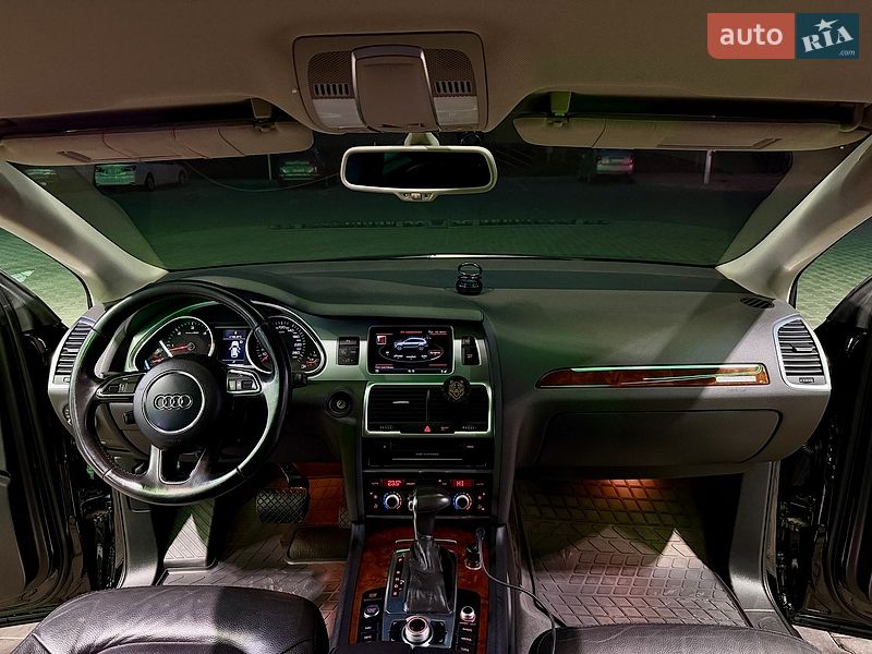 Внедорожник / Кроссовер Audi Q7 2013 в Одессе