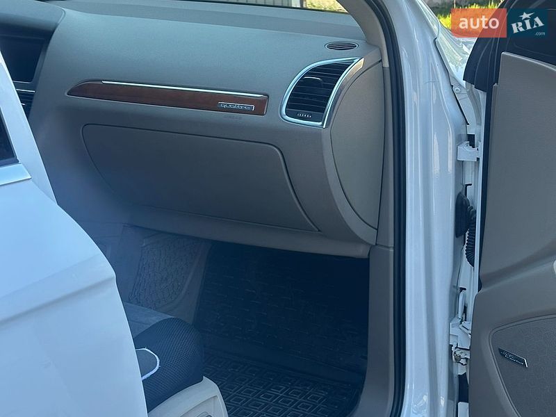 Внедорожник / Кроссовер Audi Q7 2015 в Ивано-Франковске