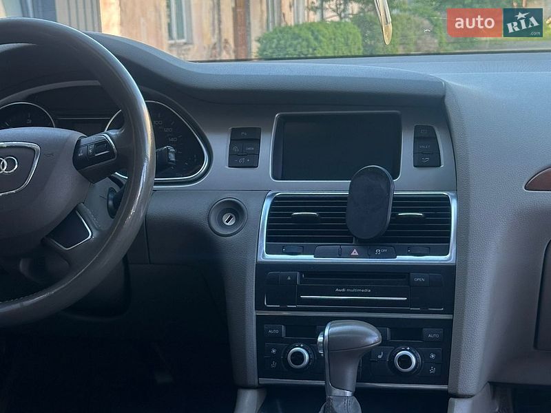 Внедорожник / Кроссовер Audi Q7 2015 в Ивано-Франковске