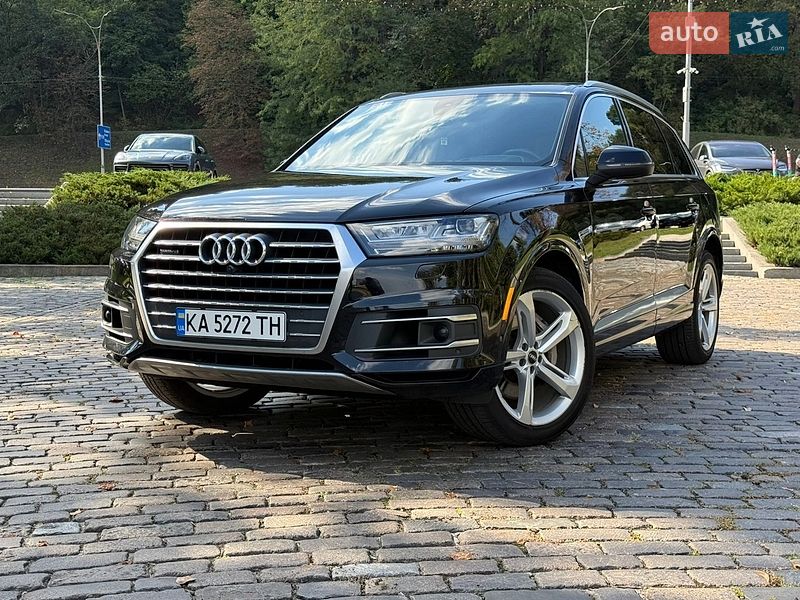 Внедорожник / Кроссовер Audi Q7 2019 в Киеве