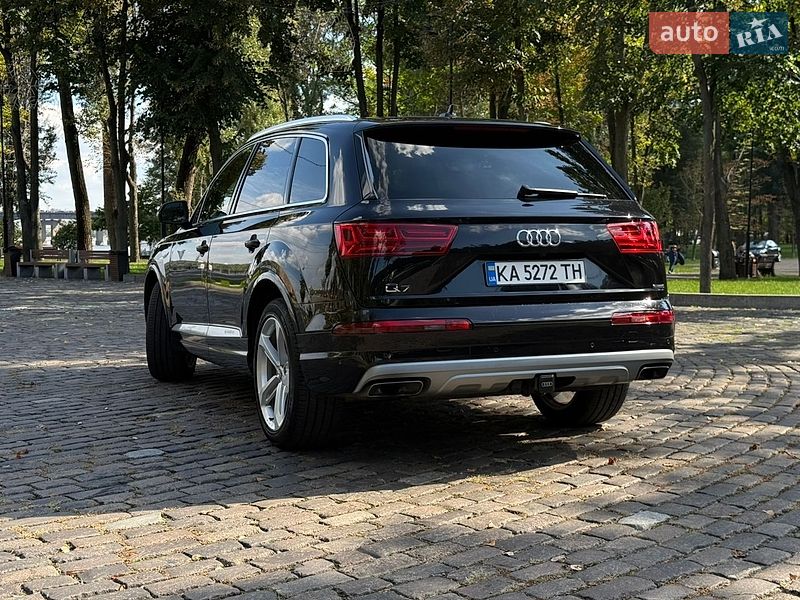 Внедорожник / Кроссовер Audi Q7 2019 в Киеве