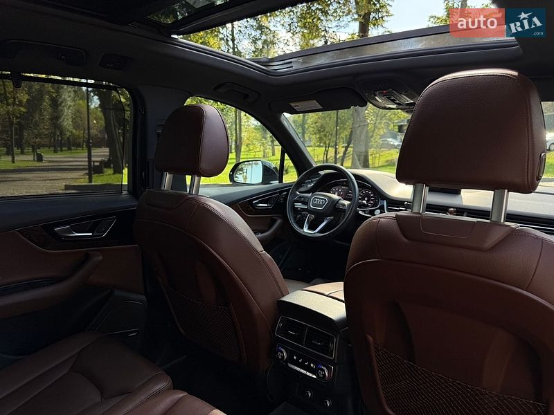Внедорожник / Кроссовер Audi Q7 2019 в Киеве