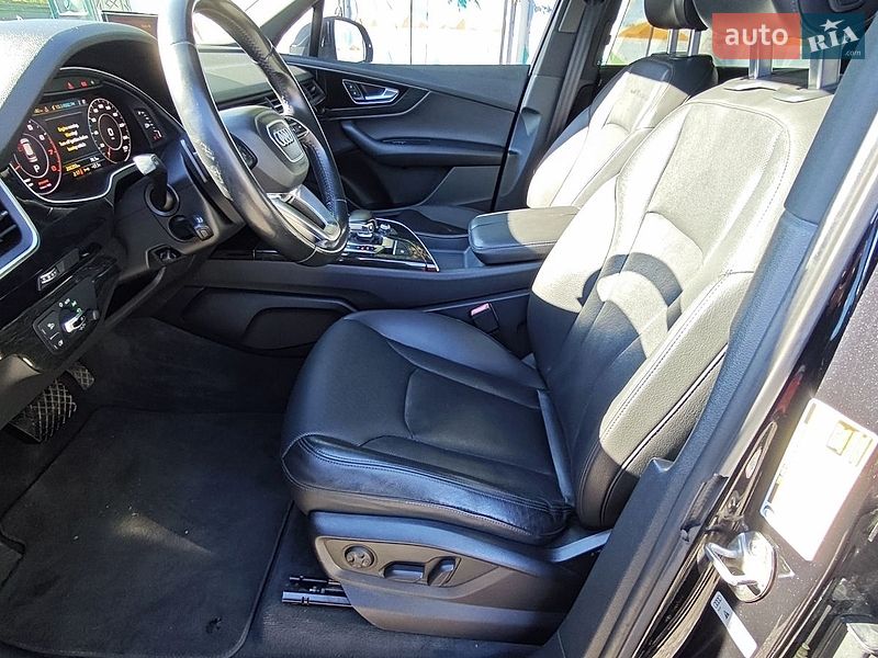 Внедорожник / Кроссовер Audi Q7 2016 в Киеве