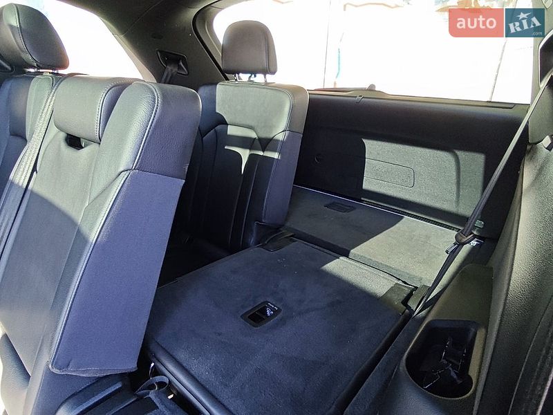 Внедорожник / Кроссовер Audi Q7 2016 в Киеве