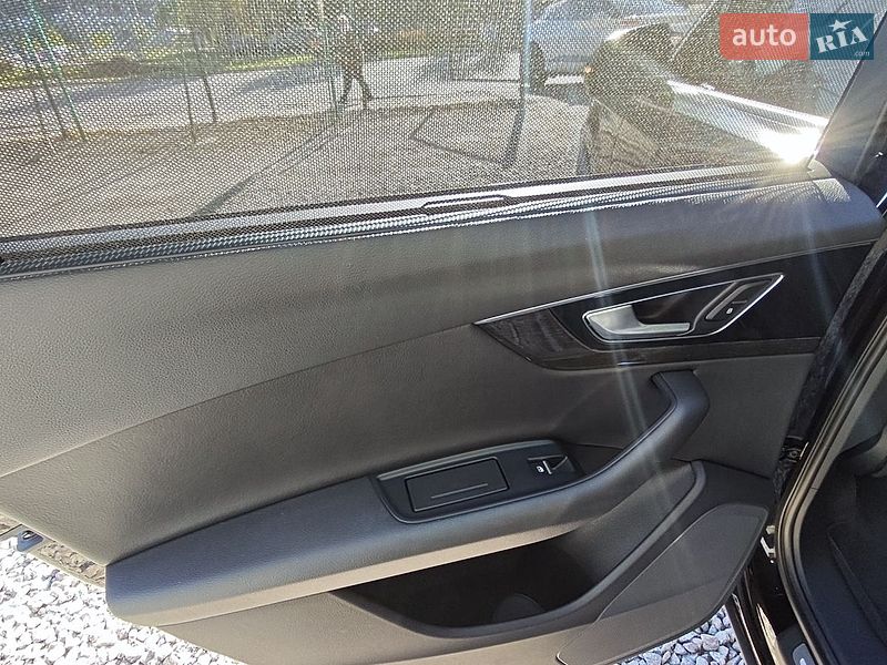 Внедорожник / Кроссовер Audi Q7 2016 в Киеве