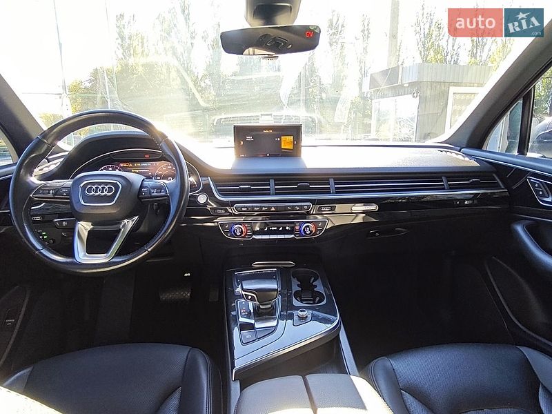 Внедорожник / Кроссовер Audi Q7 2016 в Киеве