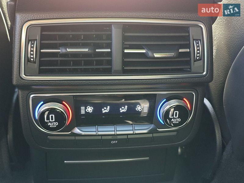 Внедорожник / Кроссовер Audi Q7 2016 в Киеве