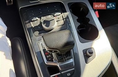 Позашляховик / Кросовер Audi Q7 2016 в Києві