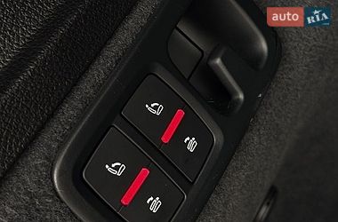 Позашляховик / Кросовер Audi Q7 2016 в Білогородці