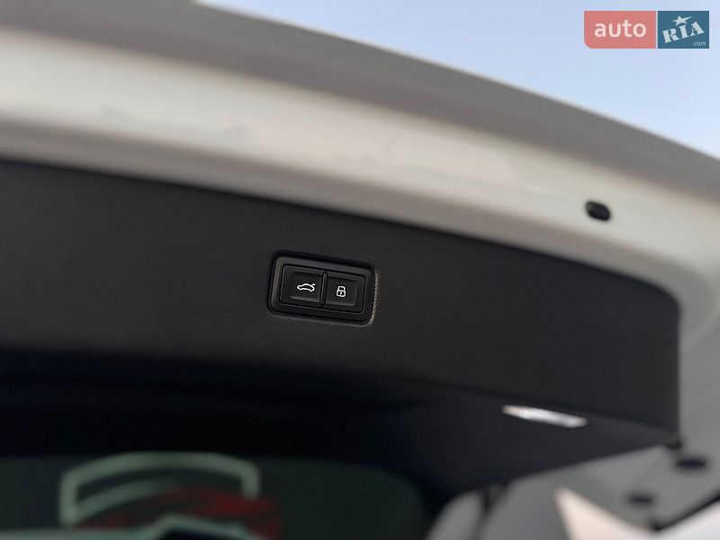 Внедорожник / Кроссовер Audi Q7 2020 в Мукачево