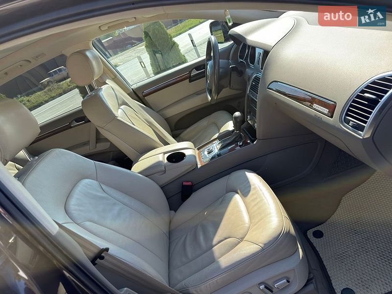 Позашляховик / Кросовер Audi Q7 2010 в Кам'янець-Подільському