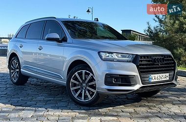 Позашляховик / Кросовер Audi Q7 2019 в Києві