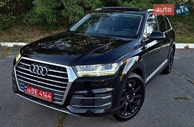 Позашляховик / Кросовер Audi Q7 2017 в Полтаві