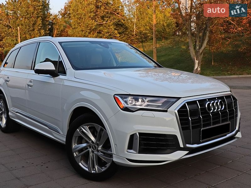 Audi Q7 2021
