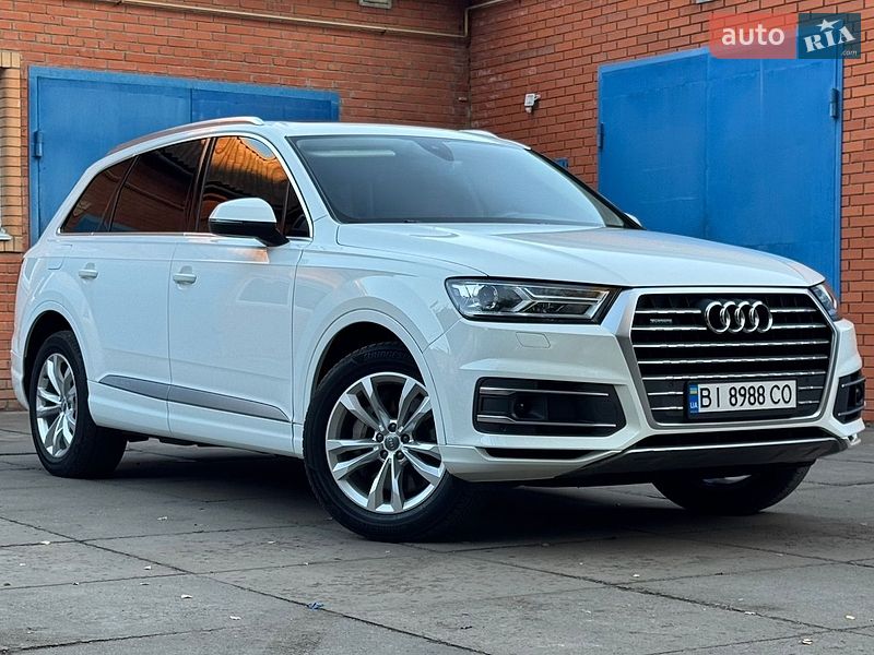 Внедорожник / Кроссовер Audi Q7 2017 в Лубнах