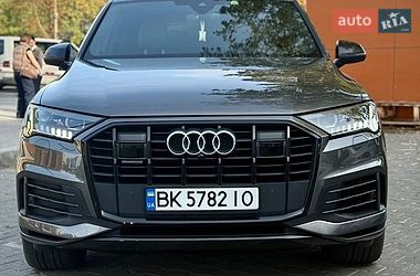 Внедорожник / Кроссовер Audi Q7 2019 в Черновцах