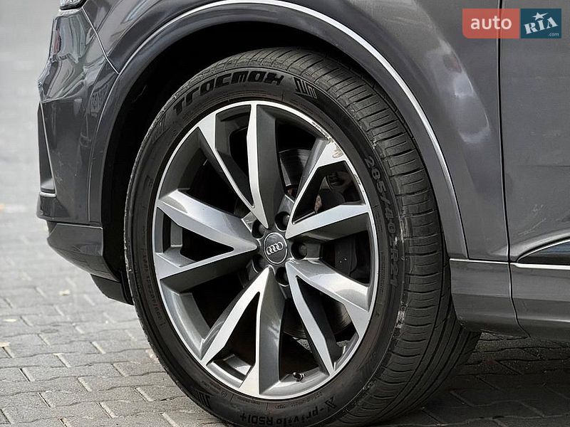 Внедорожник / Кроссовер Audi Q7 2019 в Черновцах