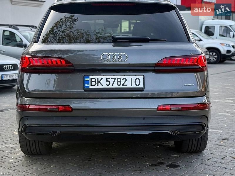Внедорожник / Кроссовер Audi Q7 2019 в Черновцах