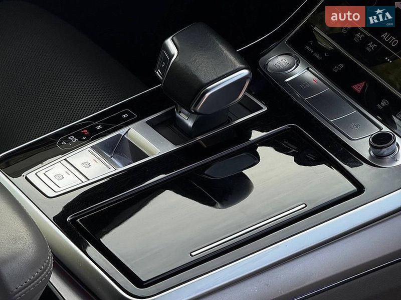 Внедорожник / Кроссовер Audi Q7 2019 в Черновцах