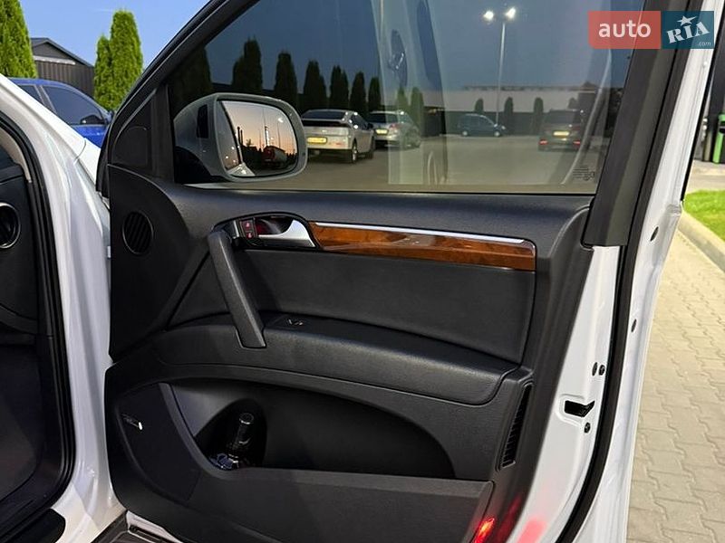 Позашляховик / Кросовер Audi Q7 2013 в Тернополі