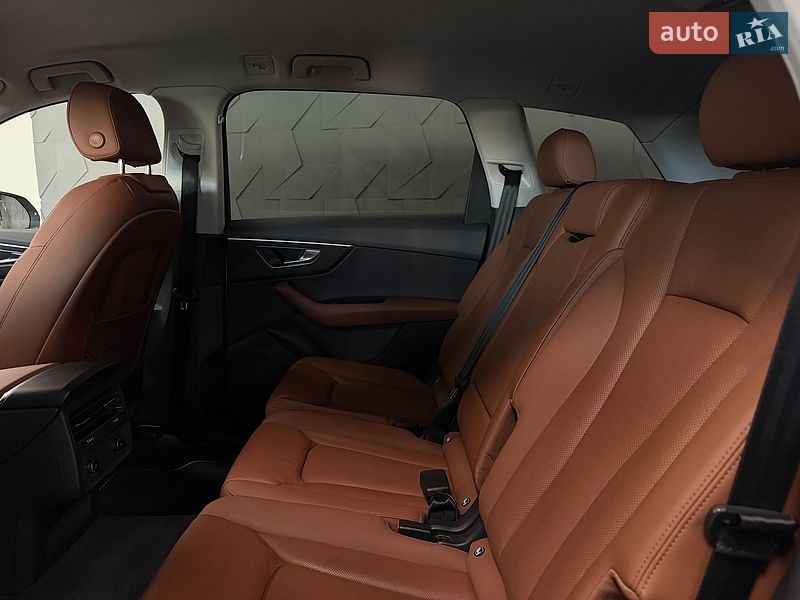 Внедорожник / Кроссовер Audi Q7 2021 в Тернополе