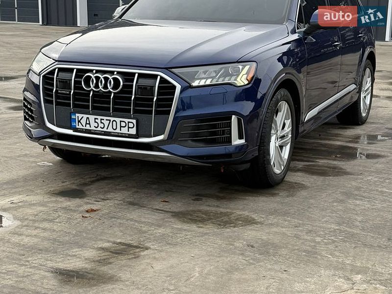 Позашляховик / Кросовер Audi Q7 2020 в Києві