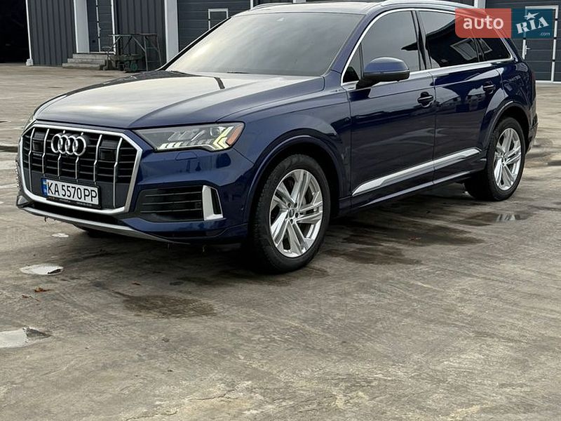 Позашляховик / Кросовер Audi Q7 2020 в Києві