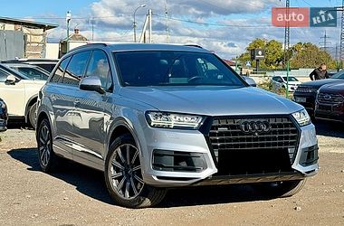 Внедорожник / Кроссовер Audi Q7 2018 в Ужгороде