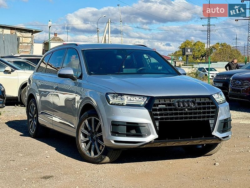 Внедорожник / Кроссовер Audi Q7 2018 в Ужгороде