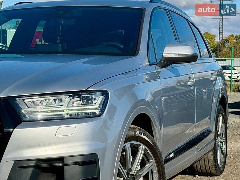 Внедорожник / Кроссовер Audi Q7 2018 в Ужгороде