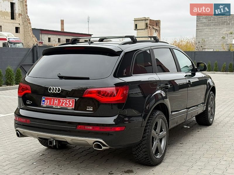 Внедорожник / Кроссовер Audi Q7 2015 в Дубно