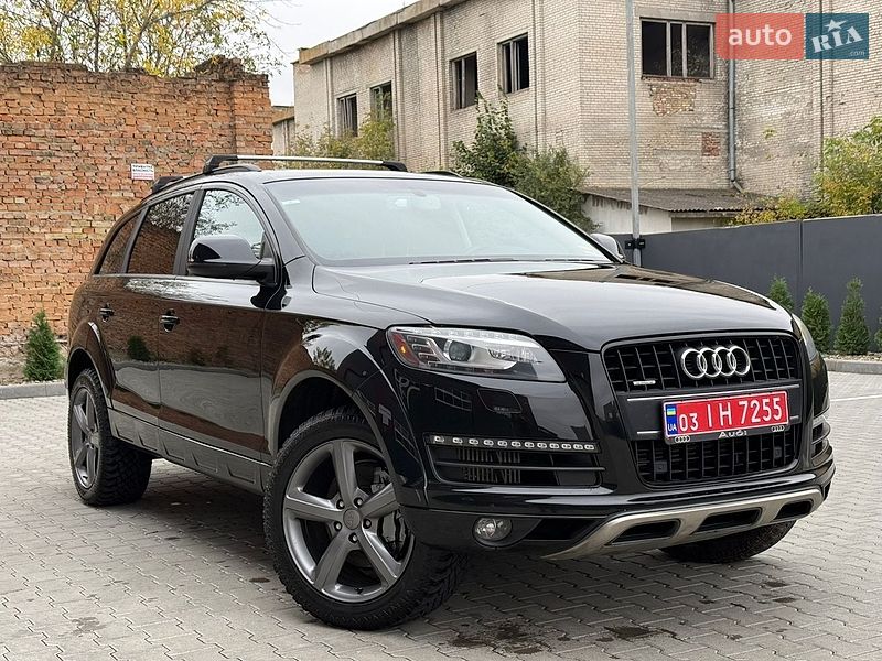 Внедорожник / Кроссовер Audi Q7 2015 в Дубно