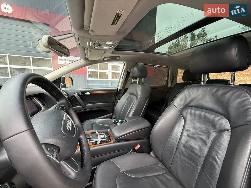 Внедорожник / Кроссовер Audi Q7 2015 в Дубно
