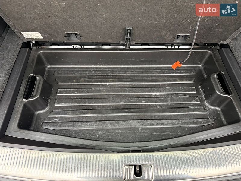 Внедорожник / Кроссовер Audi Q7 2015 в Дубно
