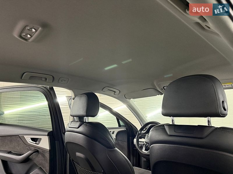Внедорожник / Кроссовер Audi Q7 2017 в Умани