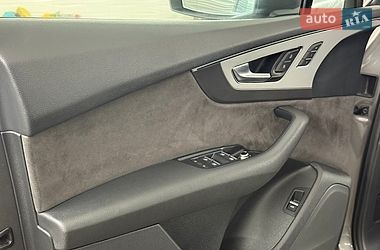 Внедорожник / Кроссовер Audi Q7 2017 в Умани