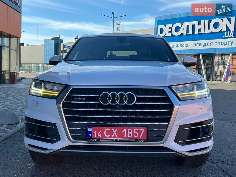 Внедорожник / Кроссовер Audi Q7 2017 в Киеве