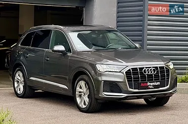 Audi Q7 2021