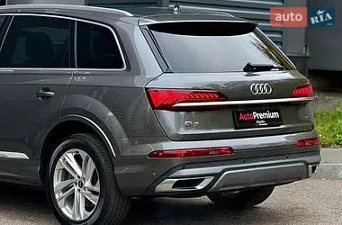 Audi Q7 2021