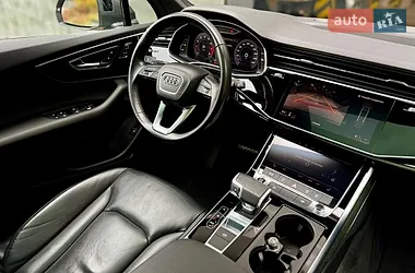 Audi Q7 2021