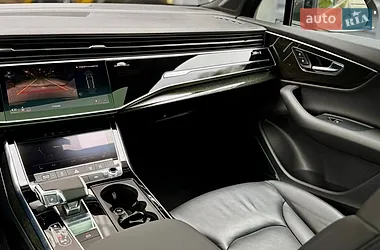 Audi Q7 2021