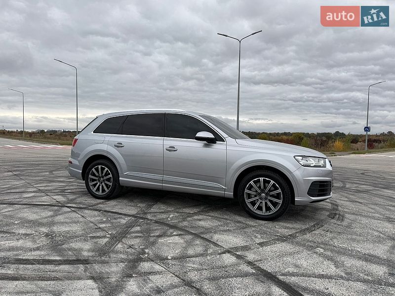 Внедорожник / Кроссовер Audi Q7 2017 в Виннице