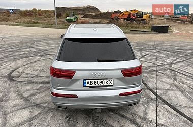 Внедорожник / Кроссовер Audi Q7 2017 в Виннице
