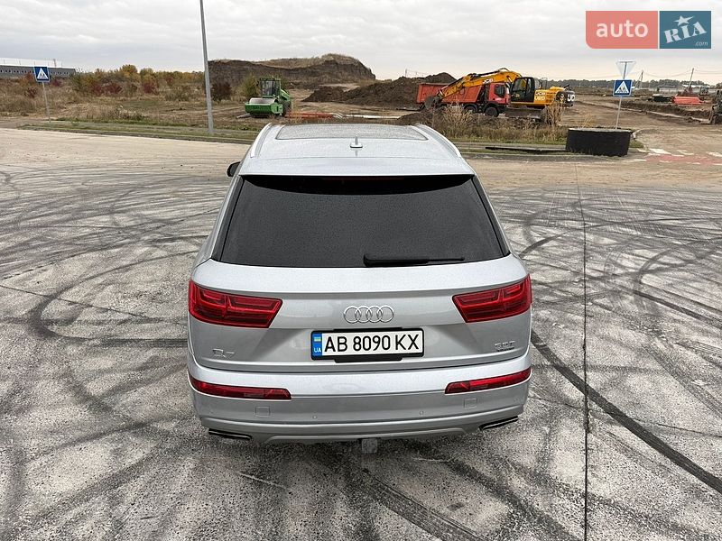 Внедорожник / Кроссовер Audi Q7 2017 в Виннице