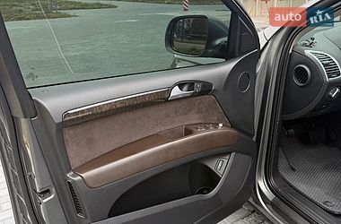Позашляховик / Кросовер Audi Q7 2015 в Кропивницькому