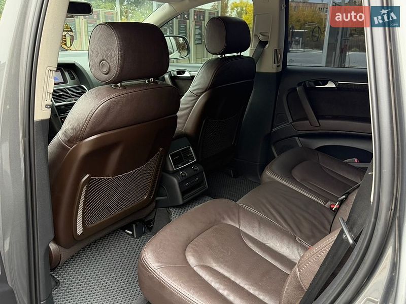 Позашляховик / Кросовер Audi Q7 2015 в Кропивницькому