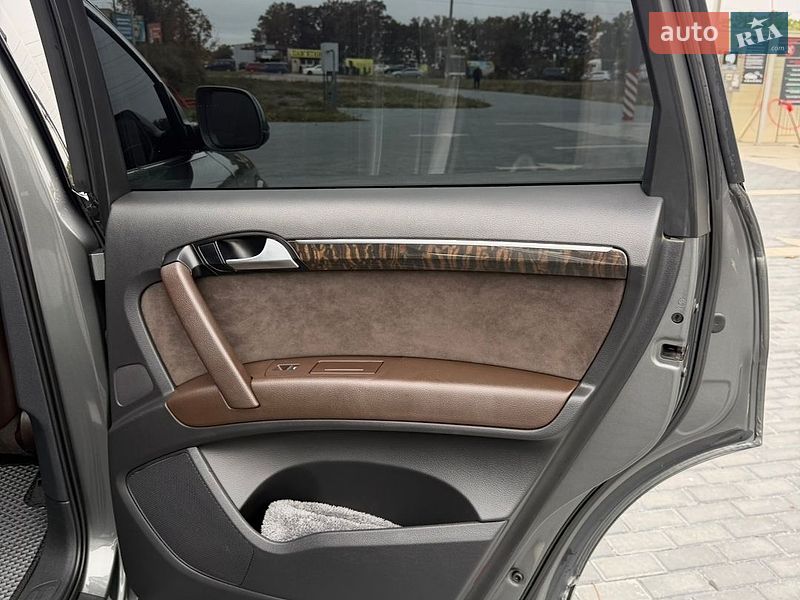 Позашляховик / Кросовер Audi Q7 2015 в Кропивницькому