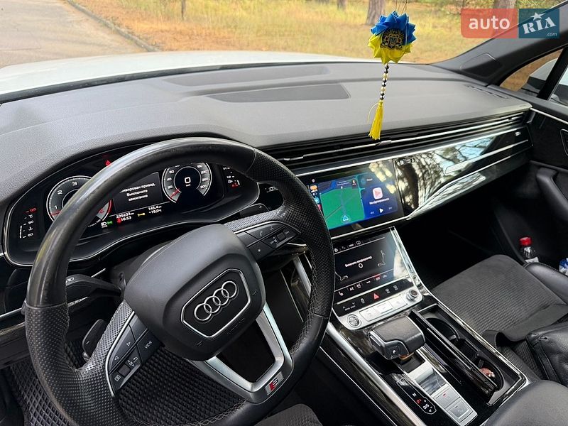 Внедорожник / Кроссовер Audi Q7 2021 в Киеве