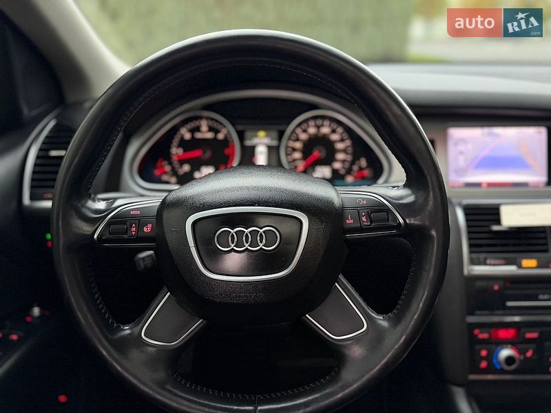Позашляховик / Кросовер Audi Q7 2013 в Дніпрі