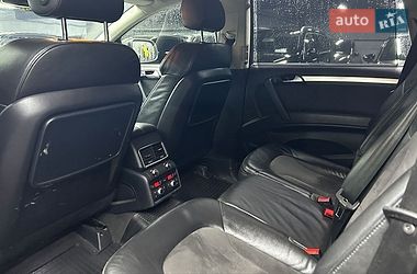 Внедорожник / Кроссовер Audi Q7 2010 в Черновцах